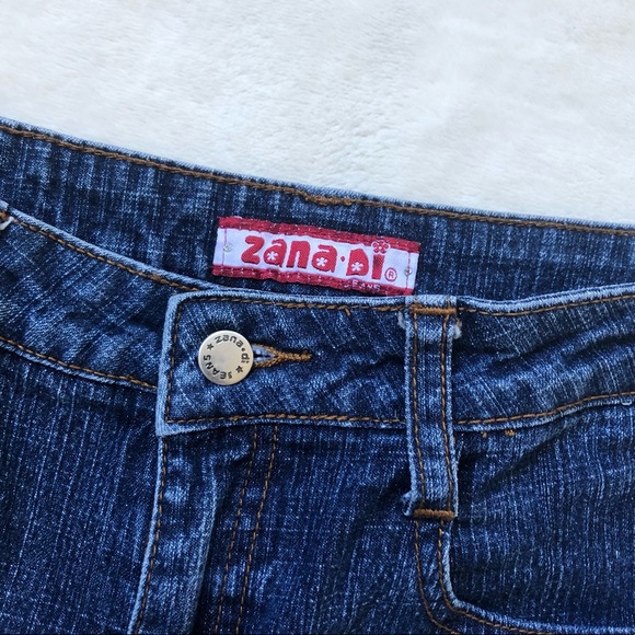 3/$20 | Y2K Zana•di High-Waisted Kickflare Jeans - Picture 4 of 4